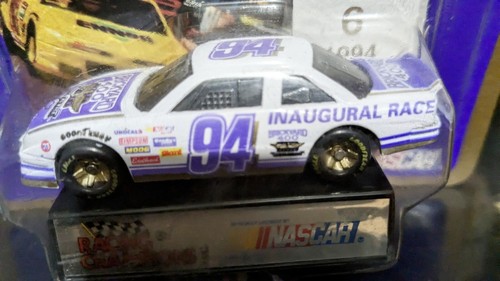 Coche Chevrolet Lumina diecast Brickyard 400 Inaugural Race 1:64 Racing Champions - Imagen 2 de 3