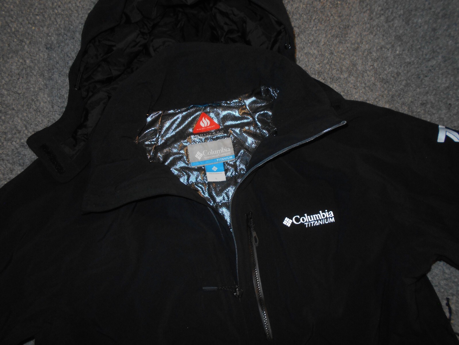 COLUMBIA WO0864 TITANIUM SNOW RIVAL MENS LARGE INSULATED SKI JACKET Z4