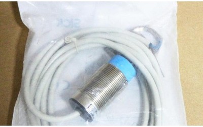 FRS IM30-15NDS-ZW1 IM3015NDSZW1 NEW IN BOX *tn