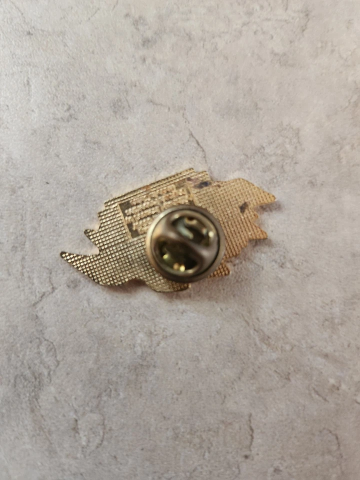 Коллекционная винтажная булавка Daytona 500 1999 Nascar 1 1/2 дюйма для коллекционеров - Изображение 2 из 2