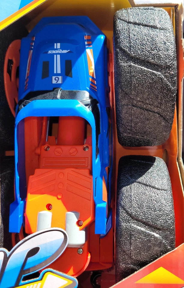 Air Hogs Super Soft Jump Fury with Zero Damage Wheels Extreme Jumping Remote NEW - Image 3 of 4