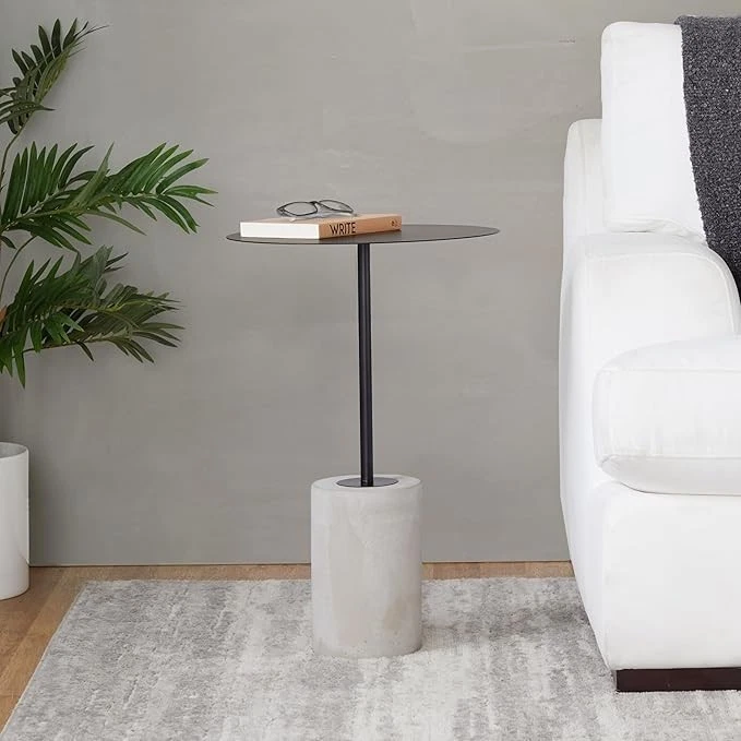 Mesa auxiliar Symbol contemporánea de hormigón y negro Foto 2 de 4