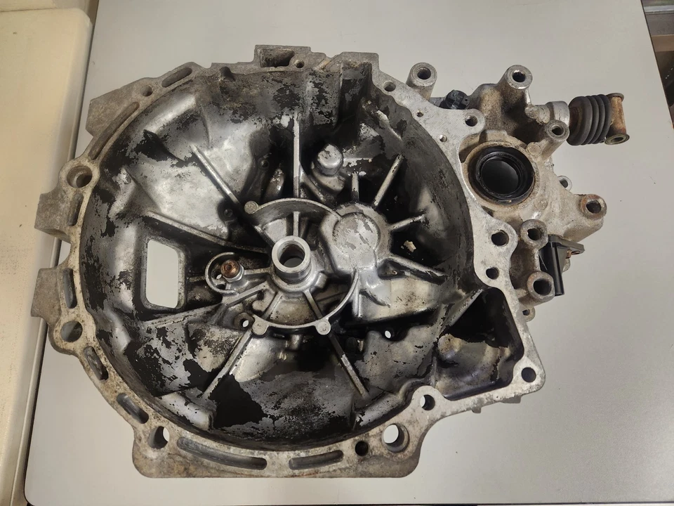 2001-2003 Mazda Protege MSP Protege5  2.0L Manual Transmission Bell Housing Case - Image 2 of 4