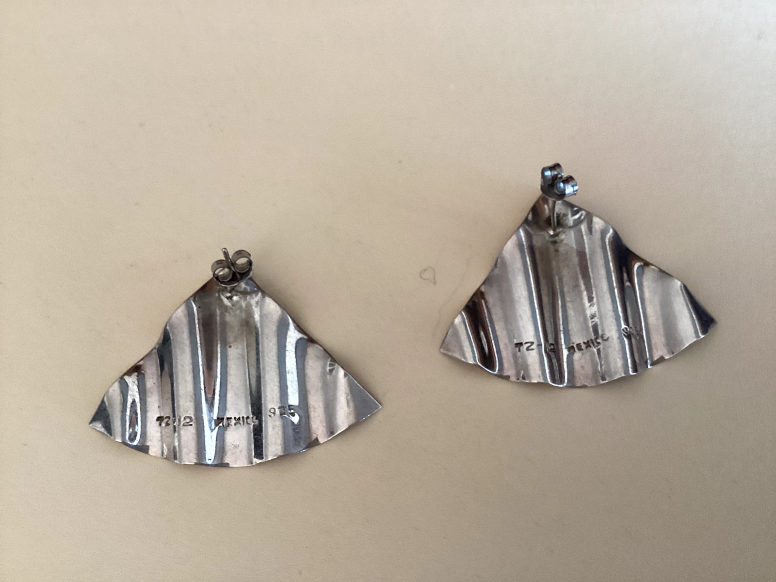 925 Sterling Silver Triangle Shape Stud Post Hand… - image 2