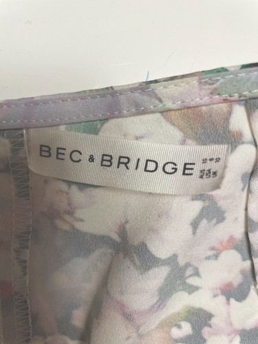 BEC & BRIDGE FLORAL SHORTS 10 - Picture 3 of 7