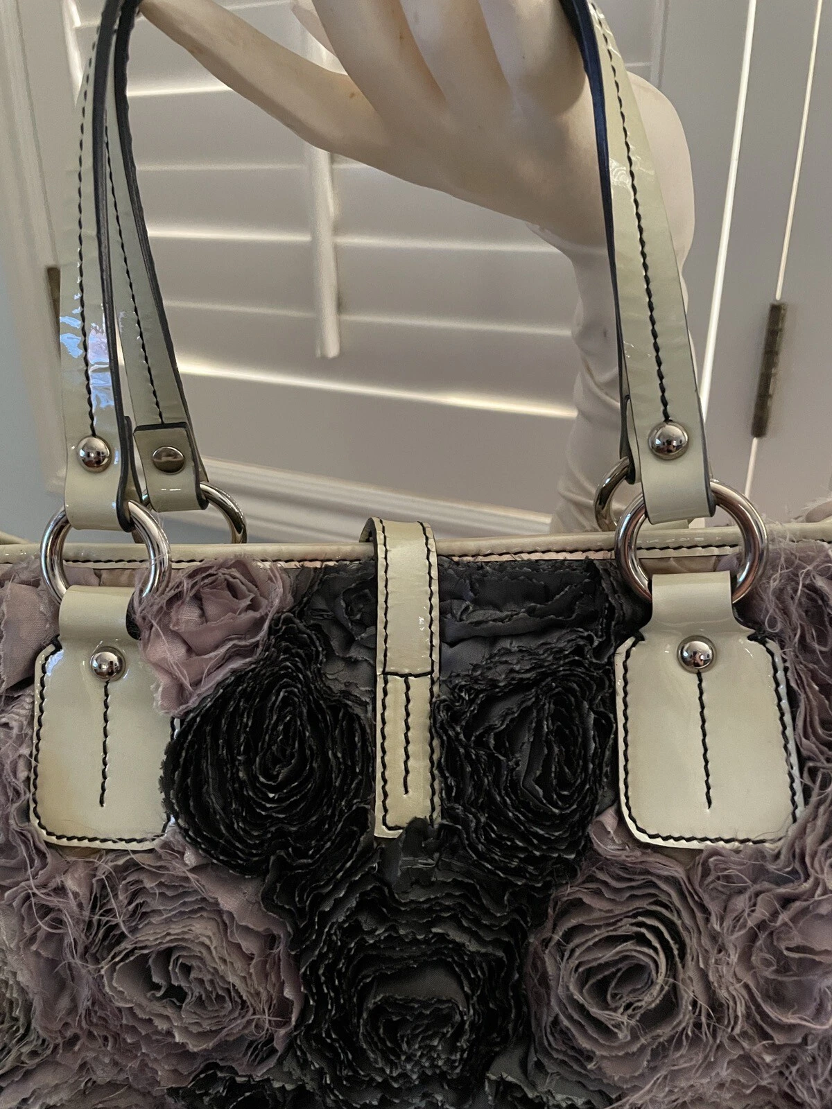 Borsa a mano Valentino Rosaer Borsa Tote Media In Più Grigi & Nero Eccellente