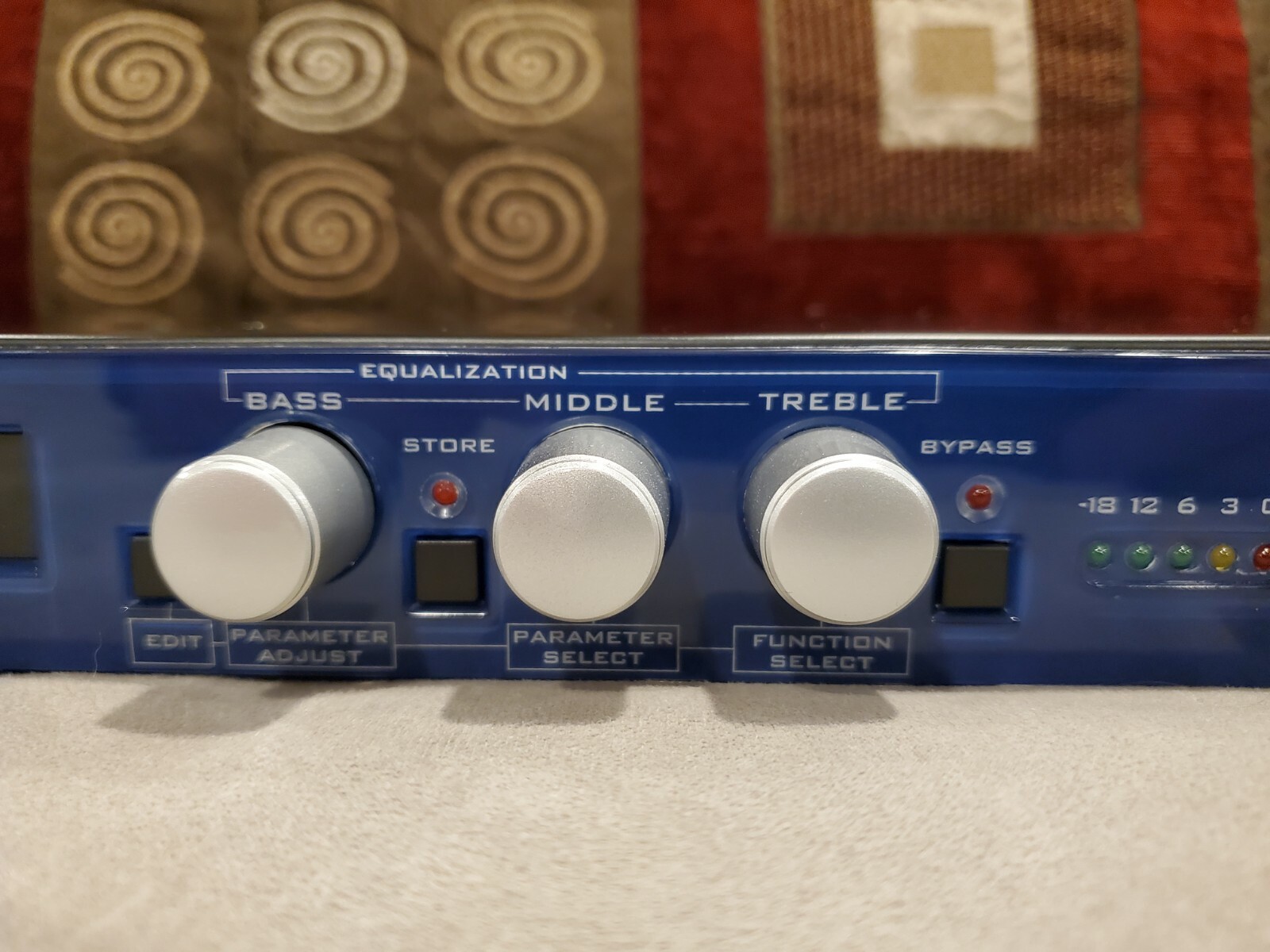 ROCKTRON BLUE THUNDER MIDIデジタル・ベース・プリアンプ ROCKTRON BLUE THUNDER MIDIデジタル・ベース・プリアンプ 【公式通販】