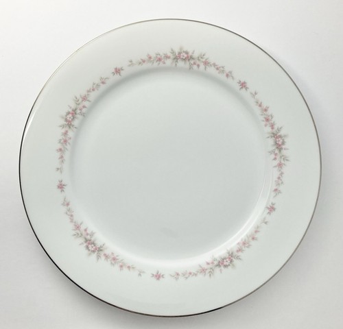 Noritake “Rosepoint” 20-Piece Porcelain Dinnerware Set, Service for 4 - Picture 4 of 6