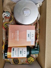 The Body Shop Boost Bundle Mandarin & Bergamot, Candle, Hand Wash, Body Cream BN