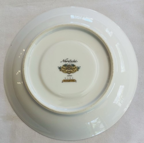 VINTAGE Noritake Set di stoviglie VIOLETTA viola fiori bordo oro (anni '50) 52 pezzi - Foto 9 di 14