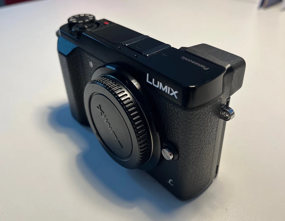 Panasonic Lumix GX80, photo 3 of 5