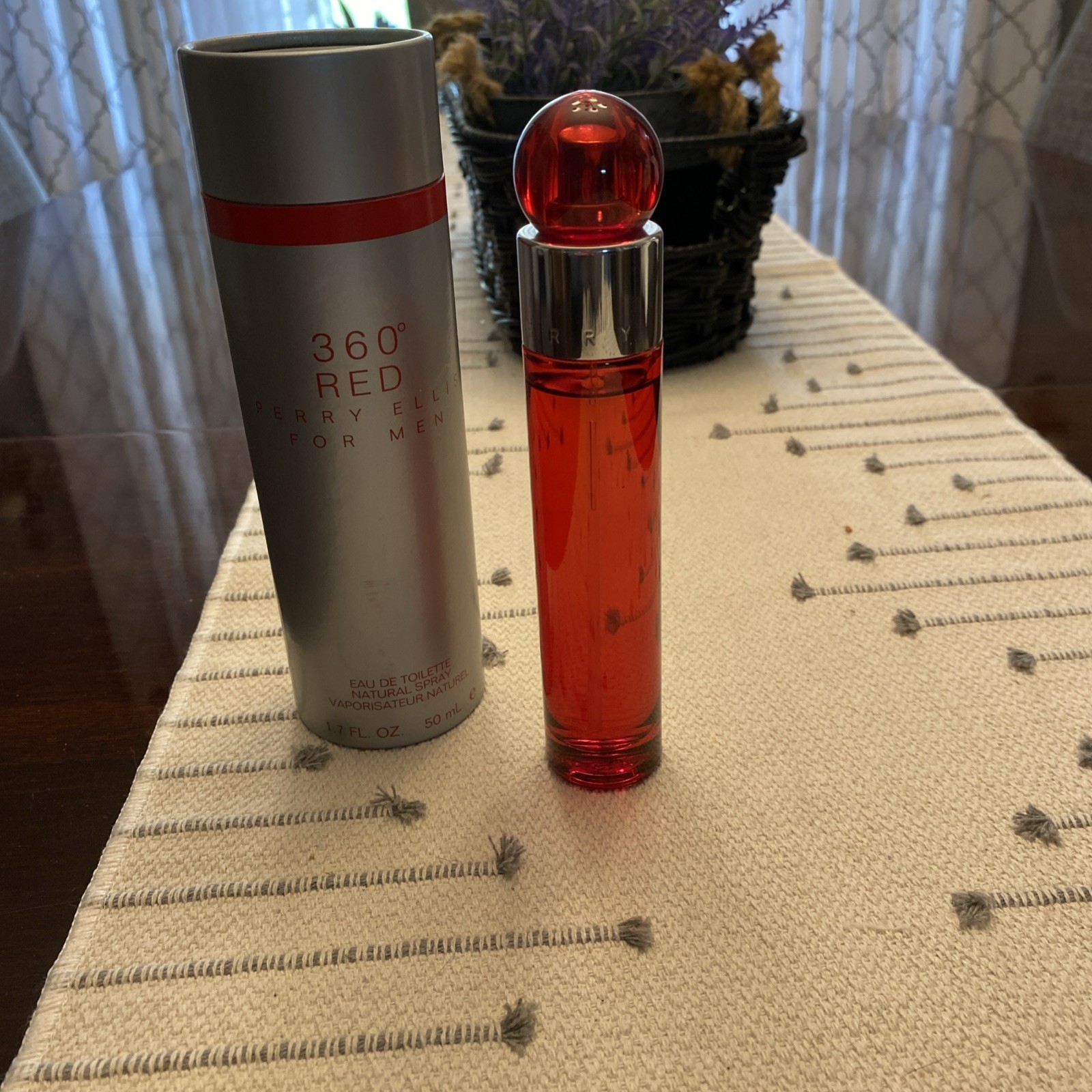 Perry Ellis 360° Red for Men – Eau de Toilette Spray 1.7 oz (50 ml)