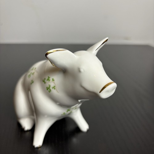 Vintage ROYAL TARA Ireland Bone China Pig Shamrock Figurine White/Green - Picture 4 of 9