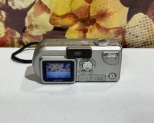Sony Cyber-shot DSC-P9 4.0MP Digital Camera - Tested and Works