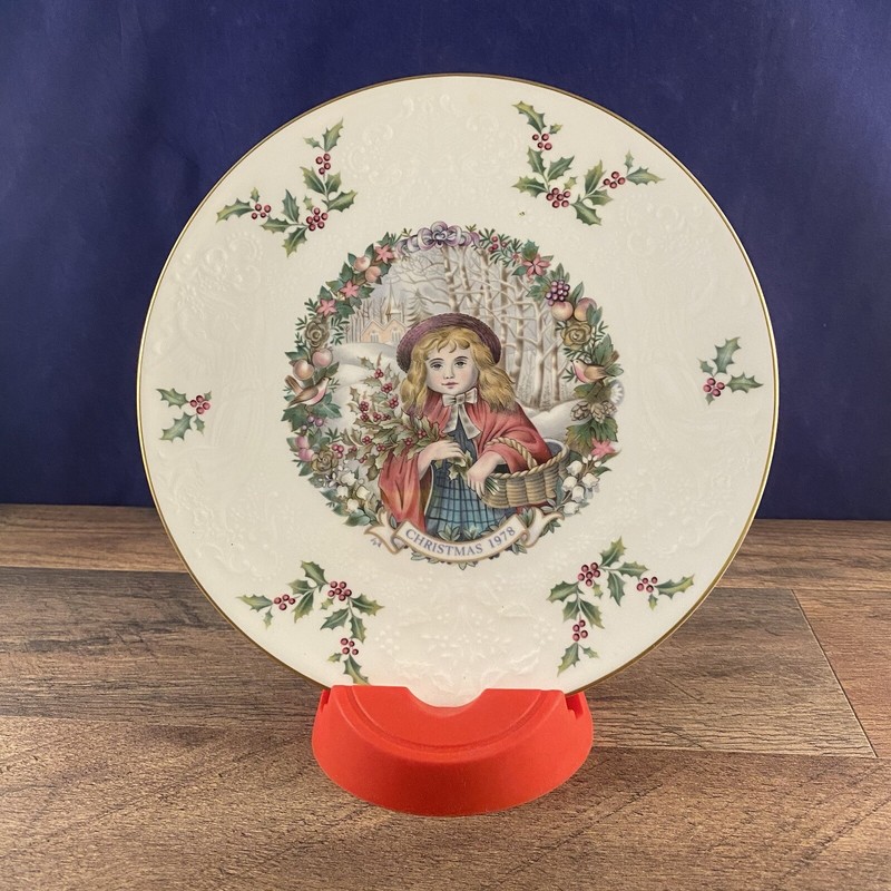 Vintage 1978 Royal Doulton Christmas Plate Bone China 2nd In Series Excellent