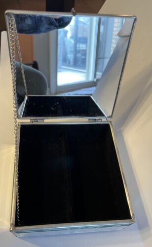 Vintage Carr Etched Dragonfly Glass Jewelry Box 5"x 5” Mirrored Trinket Box - Picture 3 of 9