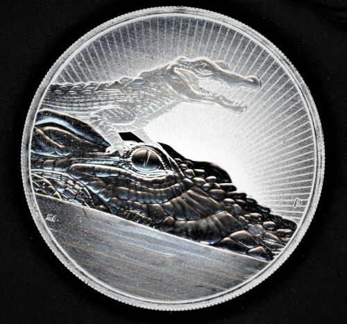 2019 Niue Long eared Owl- 2 ounces 0.999 silver- coa-wooden