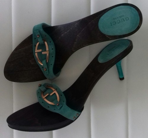 Ladies Gucci Shoes/Sandals - Suede 