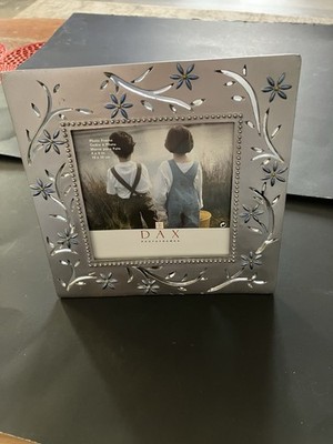 Dax Photoframes Silver w/Blue Flowers Cut out Leaves  Frame 4x4 photo frame