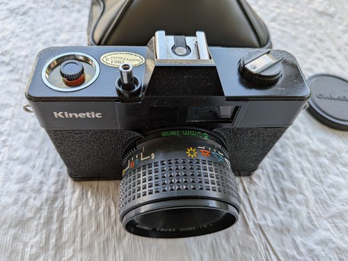 Kinetic 35mm Camera w/ 50 mm Lens, Case. Untested - Picture 3 of 13
