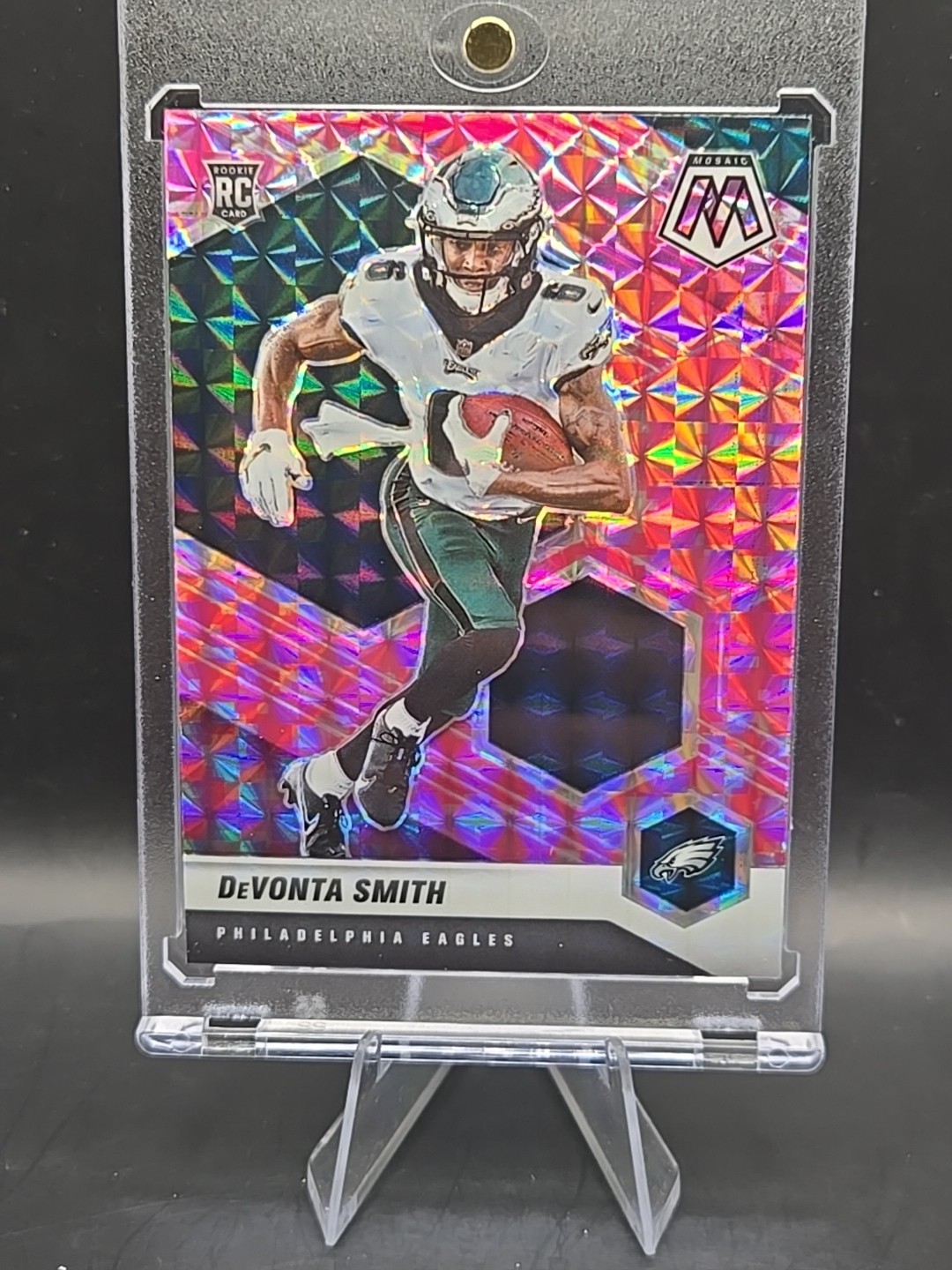 2021 Panini Mosaic - Rookies Devonta Smith #305 Camo Pink Mosaic Prizm (RC)