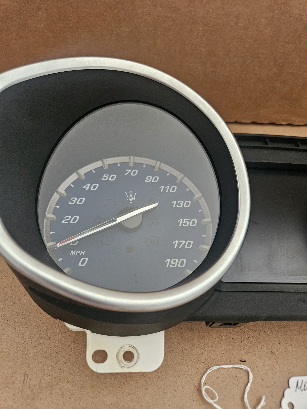 Maserati Ghibli 2014 Instrument cluster P/N 670009777