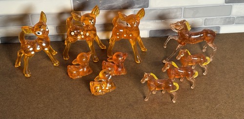 Vintage 1960's Orange Lucite Plastic Deer ,Fawns And Horses Figurines Lot - Picture 2 of 3