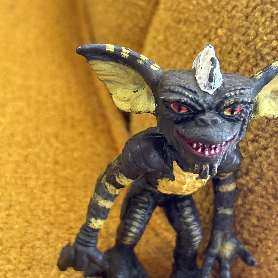 复古 1984 年 LJN 玩具小精灵条纹 4 英寸橡胶人偶华纳兄弟 80 年代 - 罕见! — 第 2/4 张图片