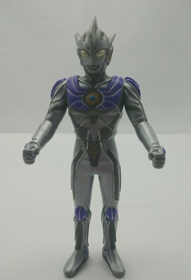 2003 Bandai Ultraman Legend Ultra Hero Series Cosmos vs