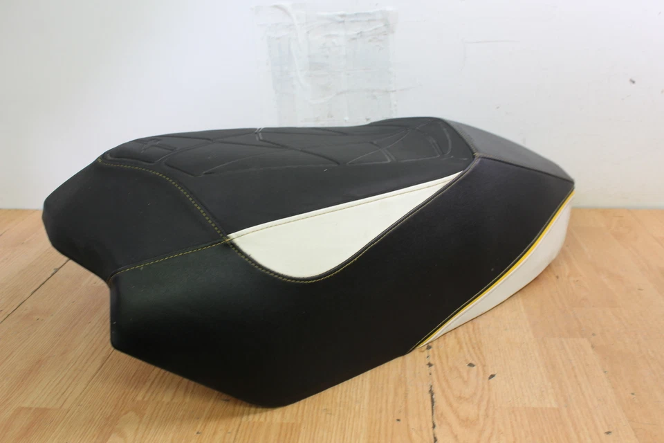 Сиденье 2012 Ski-Doo Renegade Back Country X 800R - Изображение 2 из 4