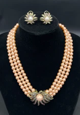 HEIDI DAUS “Sublime Star" Beaded Crystal Star Necklace ~ Pink