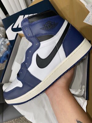 Air Jordan Retro High Midnight Navy blue SIZE 12