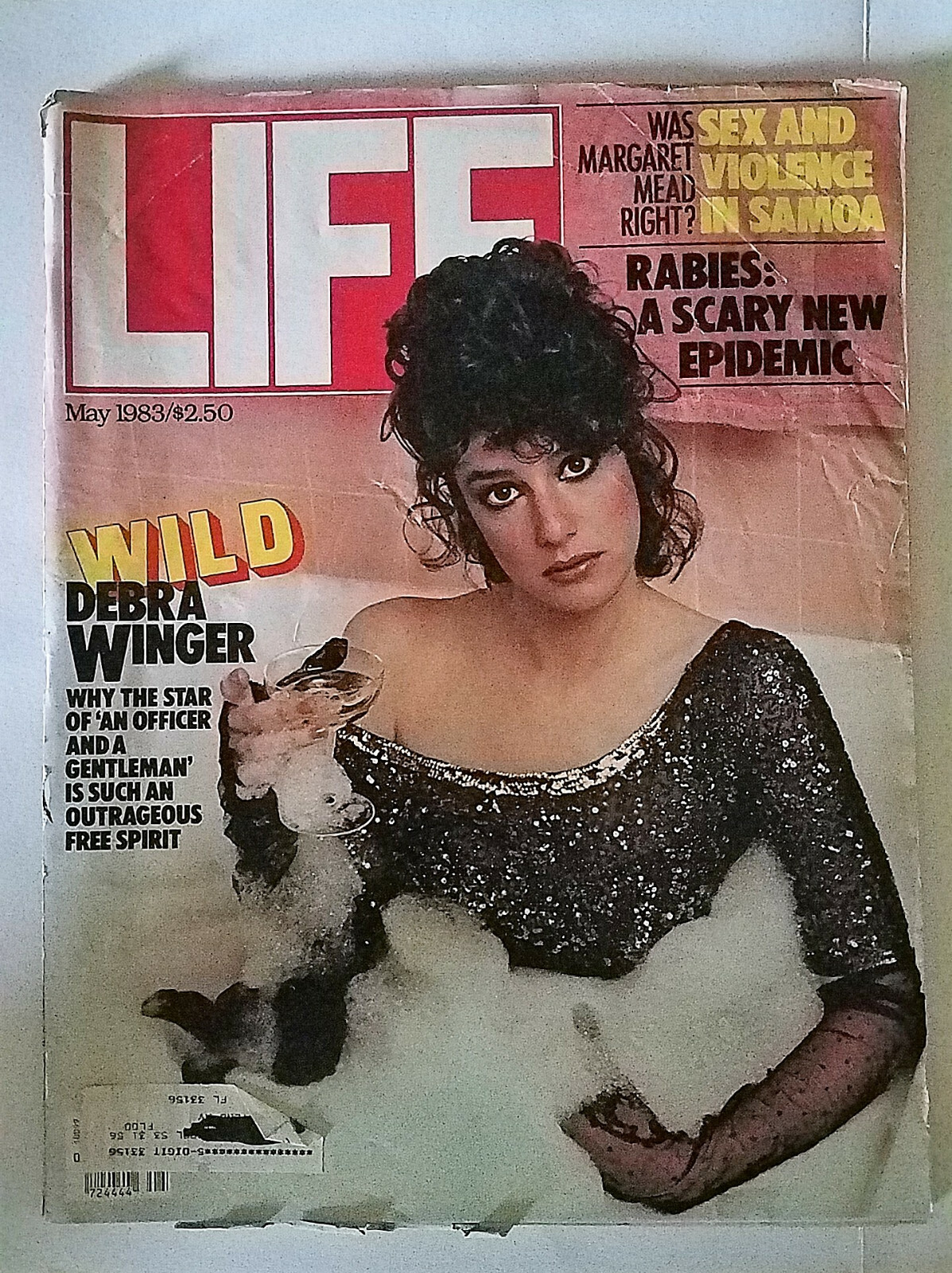 Vintage Magazine LIFE 1983 history and lots of old advertisings 
