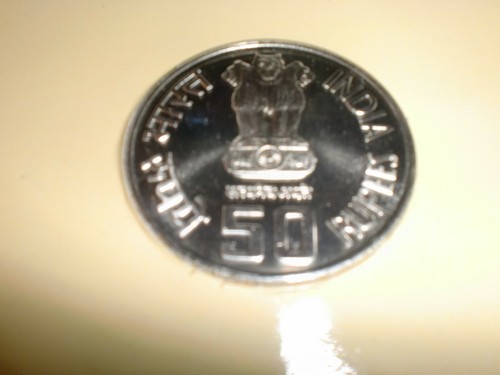INDIA - 2 COIN PROOF SET " 50 YEARS OF ONGC " - 1956-2006 - RUPEES 50/- & 5/- - Picture 4 of 12
