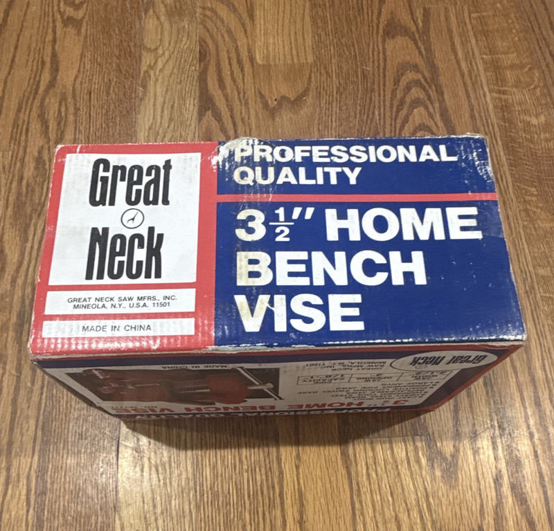 Great Neck Bench Vise 3-1/2 in Jaw Cast Iron/Steel Red Model MV711