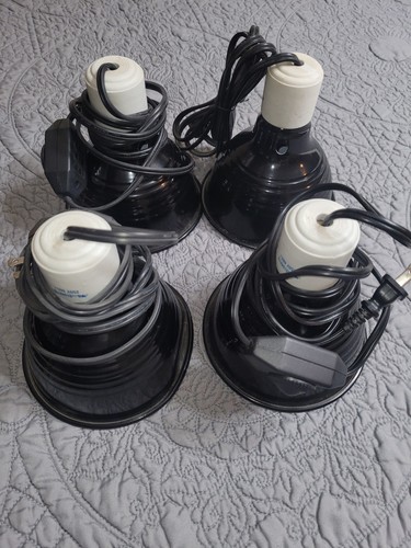 Lot Of 4 Fluker's 5.5 Inch 75 Watt Reptile Dome Lamps (Tested And Working)
