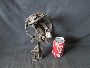 Antique Turntable Apple Peeler Cast Iron ~ Unmarked, AS IS