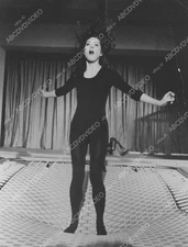 8b20-17523 Diana Rigg bouncing on the trampolene 8b20-17523 8b20-17523