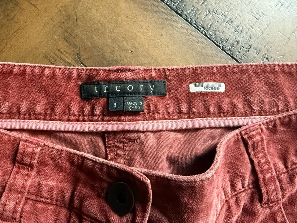 Pantalones Theory para mujer 4 Shimra rosa acampanado Foto 3 de 4