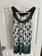 Apt .9   Blouse  Size L