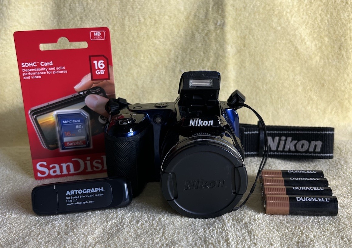 Nikon Coolpix L810 Digital Camera 16.1MP 26x Zoom - Blue - Bundle