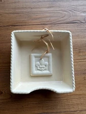 CYPRESS HOME ceramic NAPKIN HOLDER w/ Fleur De Lis weight NWT CREAM