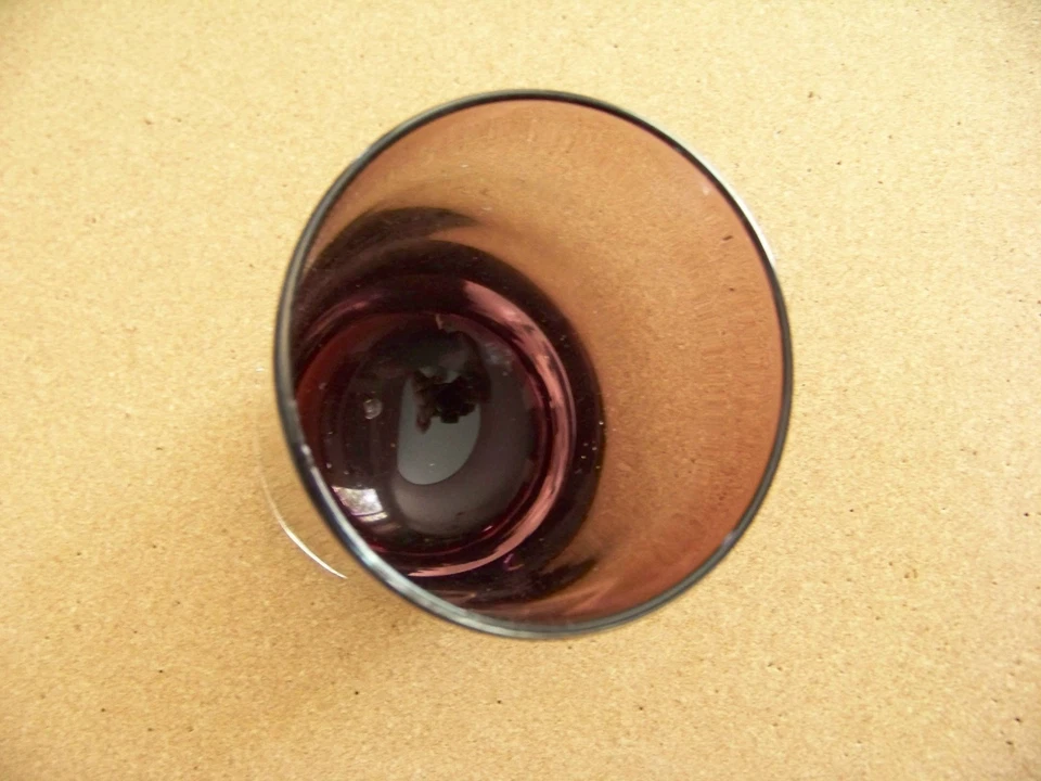 Vidrio de novedad, inclinado tamaño pinta independiente color púrpura/arándano Foto 3 de 4