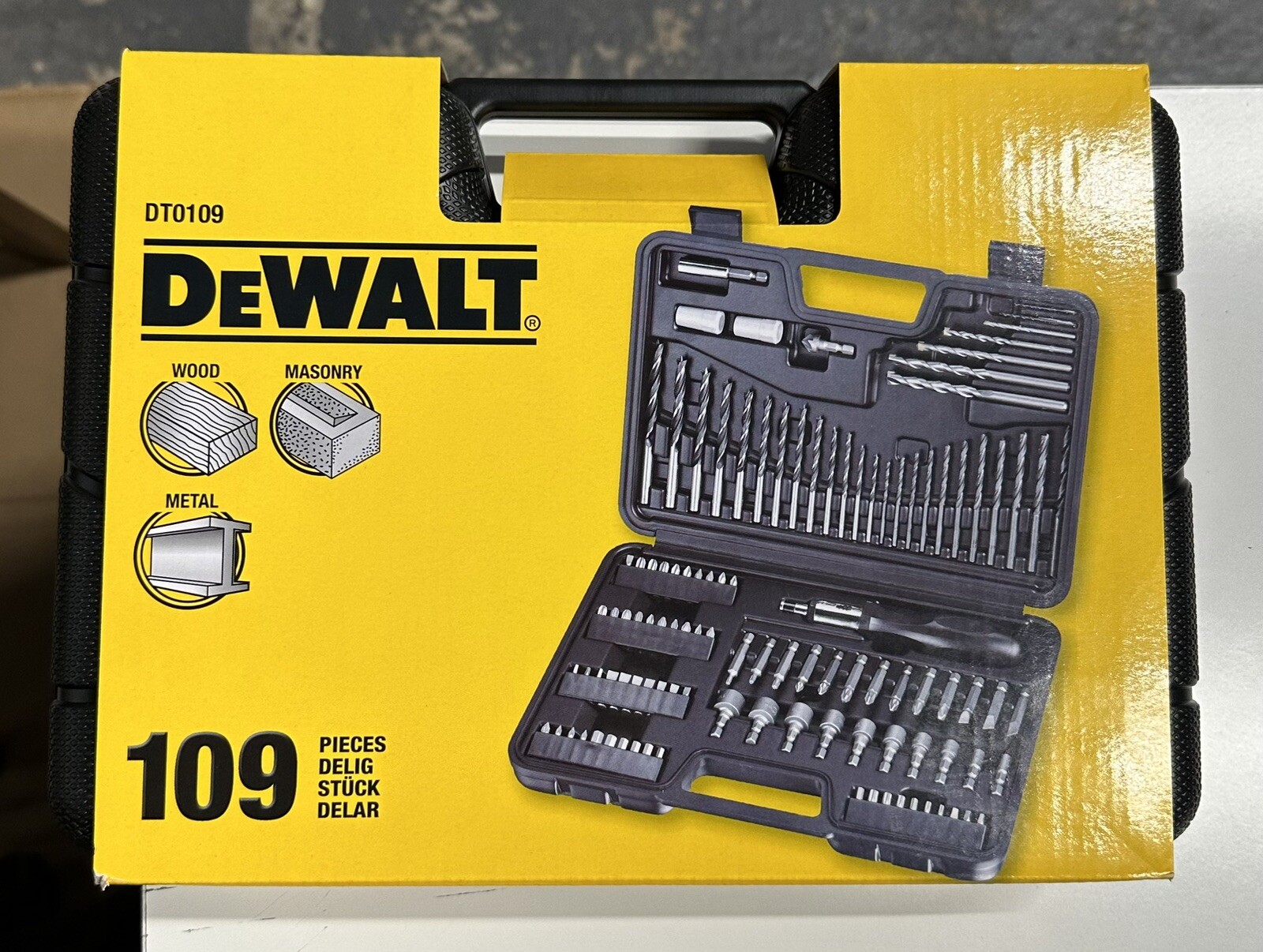 Dewalt DT0109 109 Piece Screwdriver and Drill Bit Set for Metal, Wood