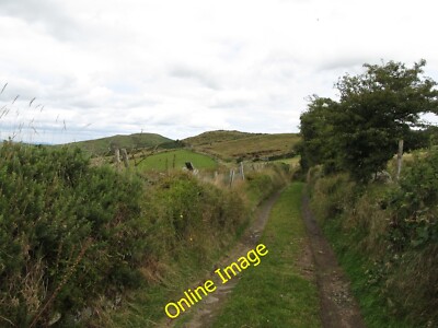 Foto 6x4 Blick nach Osten entlang der Windy Gap Pad Gransha \/J2542 geschlossen zwischen c2014