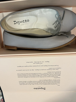 Repetto Women s Gray Leather Ballet Flats Bow Slip-On Round Toe EU 37 US 6.5