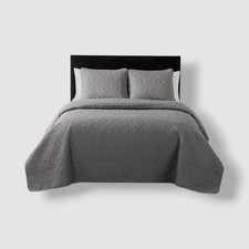 VCNY Home Gray Caroline Floral Embossed 3-Piece Quilt Set, King' Size