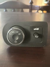 06-11 CHEVY IMPALA HEADLIGHT LAMP CONTROL SWITCH ASSEMBLY ( USED / NOT TESTED )