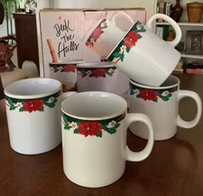 Vtg TIENSHAN 12 oz. Deck the Halls Porcelain MUGS  Box of 4 LOOK UNUSED