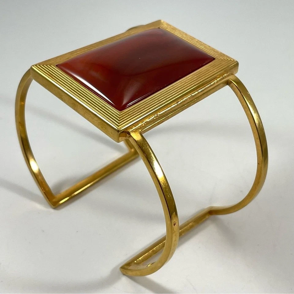 Brazalete Abierto Acero Inoxidable Tono Dorado Guantelete Cabujón Acrílico Centro Foto 4 de 4